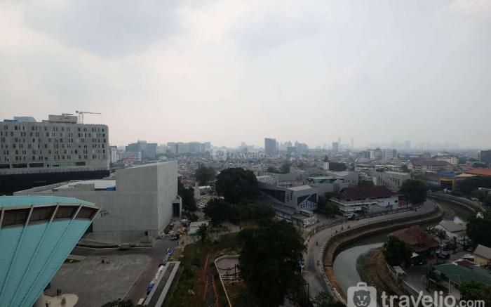 Best Deal Comfy Studio at Menteng Park By Travelio