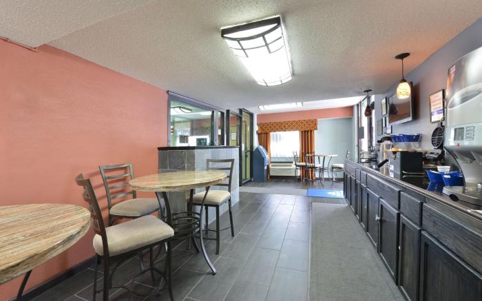 Americas Best Value Inn Kansas City E Independence