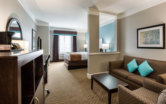 Comfort Suites at Katy Mills