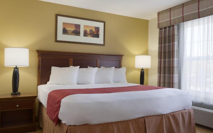 Country Inn & Suites by Radisson, Georgetown, KY