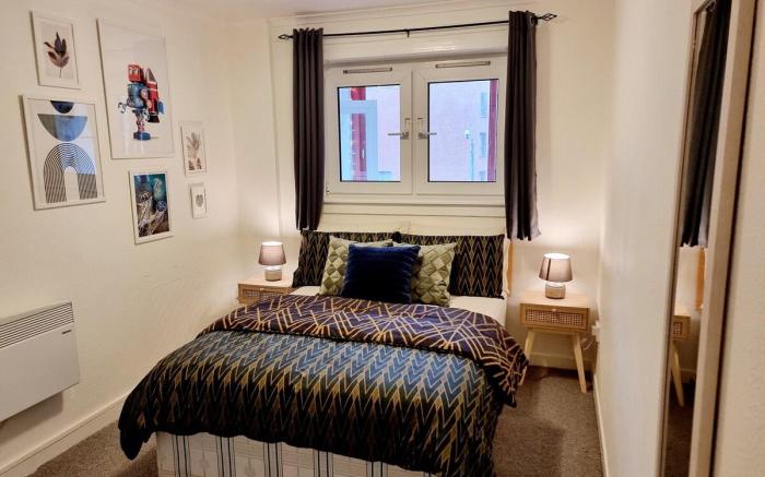 Unique 1-bed Serviced Apartment with Free Parking