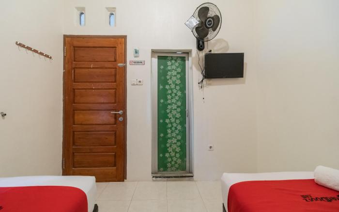 RedDoorz Syariah @ D'Ostha Residence