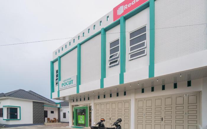 RedDoorz Syariah near Pelabuhan Ulee Lheue Banda Aceh