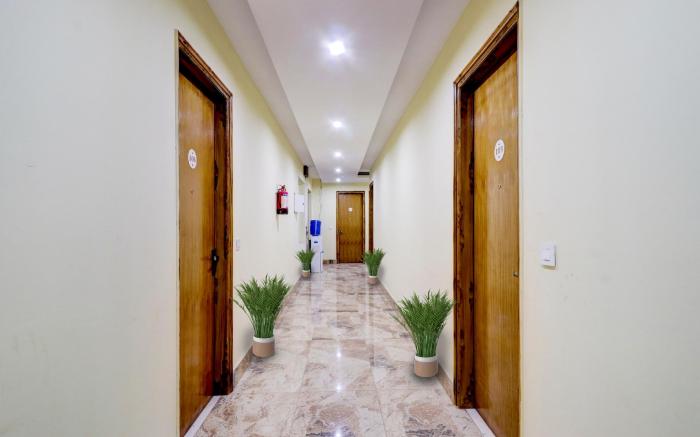 Capital O Crestwood Inn