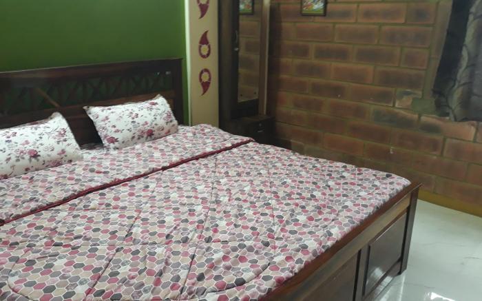 PRIVATE ROOM IN GGH HSR  BLR