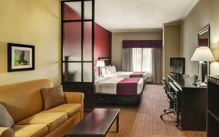 Motel 6 Fort Worth, TX – I-35 & I-20