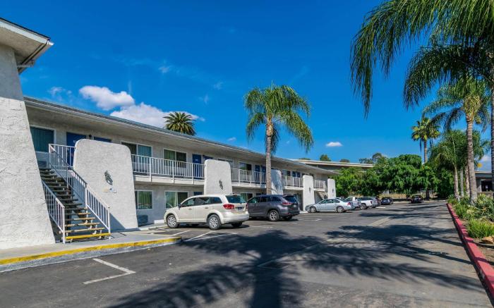 Motel 6 Redlands, CA