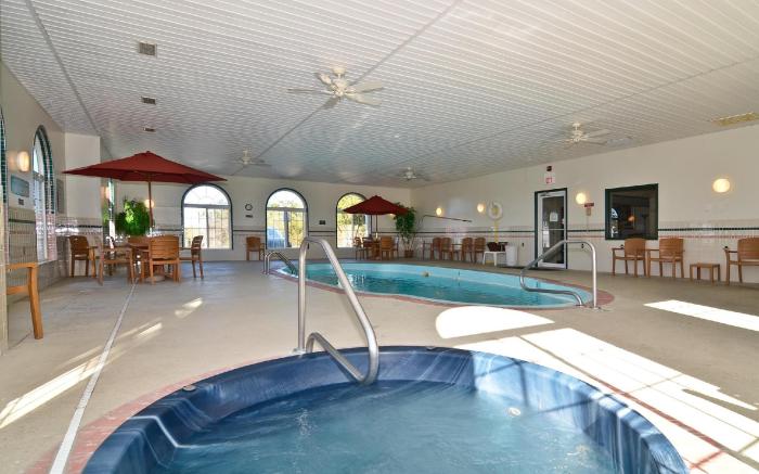 Super 8 by Wyndham Lake of the Ozarks