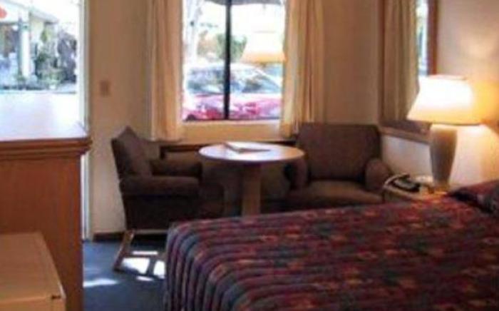 Kelseyville Motel