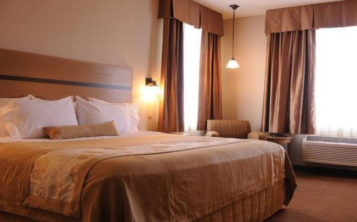 Best Western Plus Chateau Inn