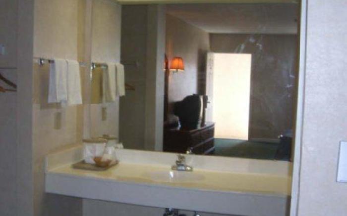 Executive Inn