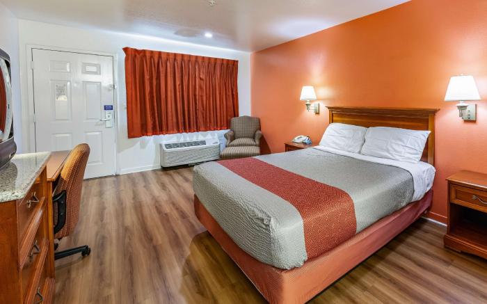 Motel 6 Stockton, CA - East