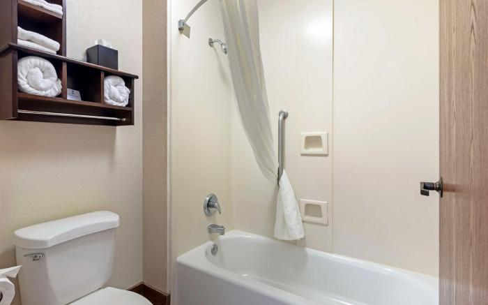 Best Western Colonial Inn