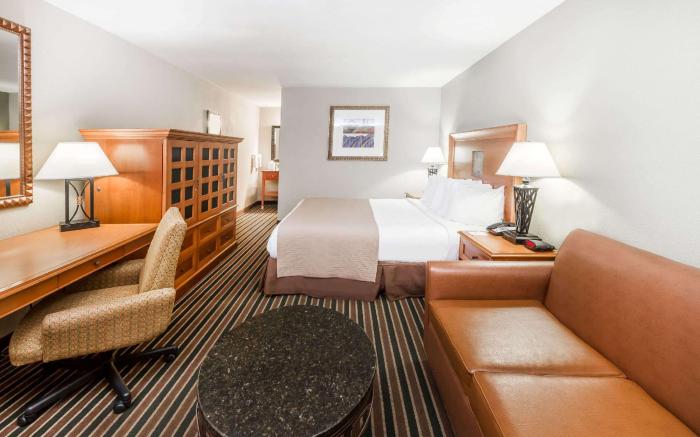 Days Inn by Wyndham Carlisle