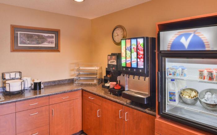Americas Best Value Inn & Suites International Falls