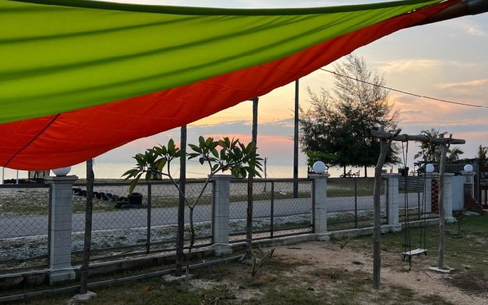 Rembulan Escape - Beachfront safari tent