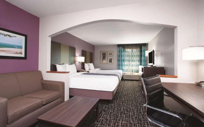 La Quinta Inn & Suites by Wyndham Snellville-Stone Mountain