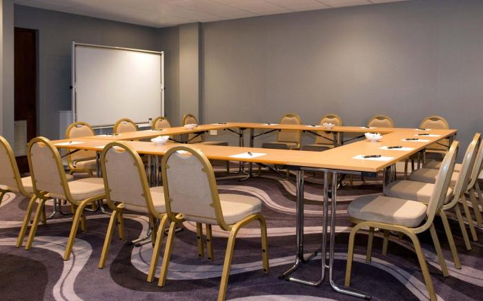 Sandman Signature London Gatwick Hotel
