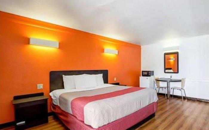 Scottish Inns & Suites