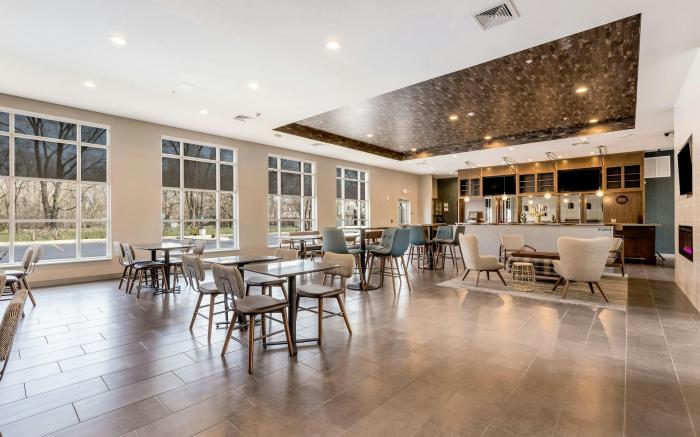 Four Points by Sheraton Elkhart