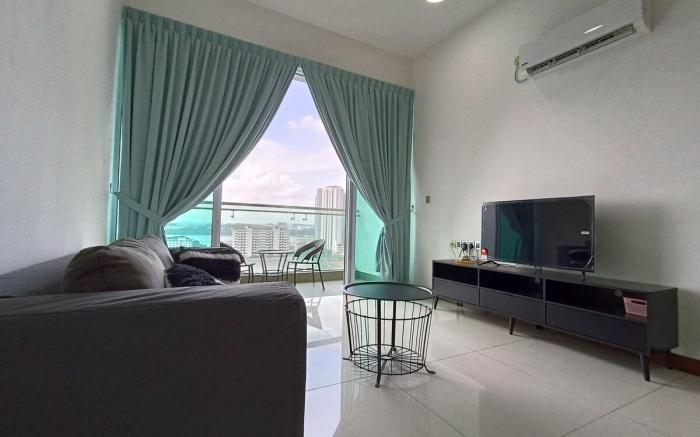 Paragon Suite, Chill by Pool by Antlerzone