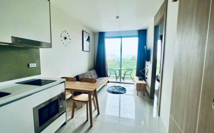 Luxurious 1-BDR W/Panoramic View Riviera Jomtien