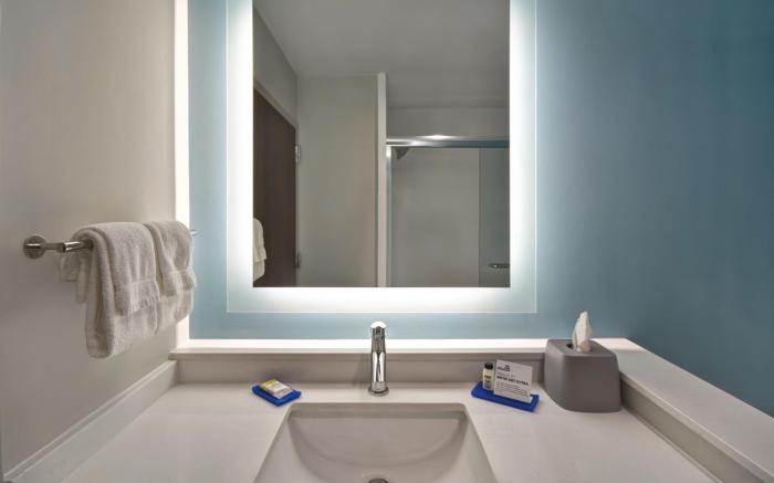 Holiday Inn Express And Suites Galveston Beach By IHG