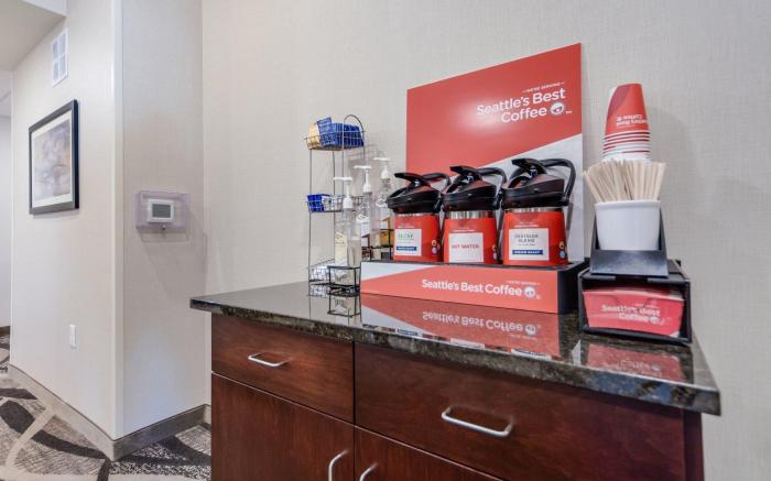Cobblestone Inn & Suites - Fremont