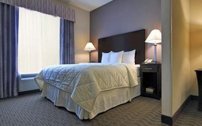 Comfort Inn & Suites Oklahoma City West - I-40