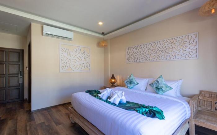 Vannee Golden Sands Beachfront Resort 