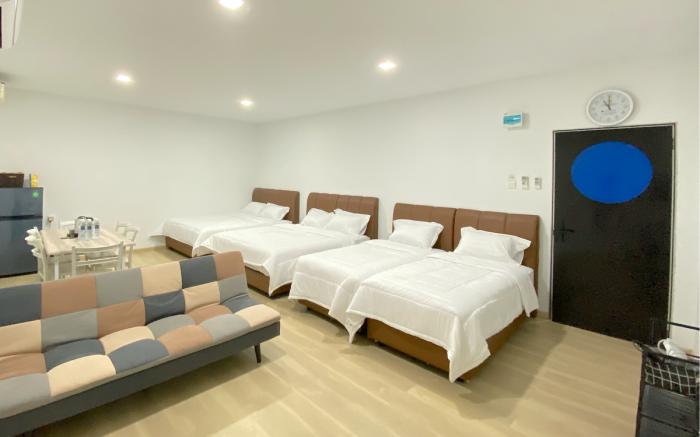 CN Homestay A3 Floor 1 at Nagoya Hill Mall