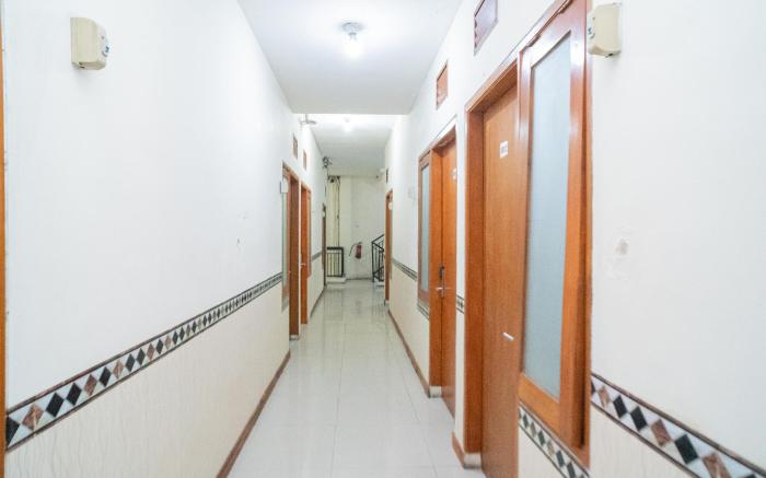 RedDoorz near Flyover Arjosari Malang