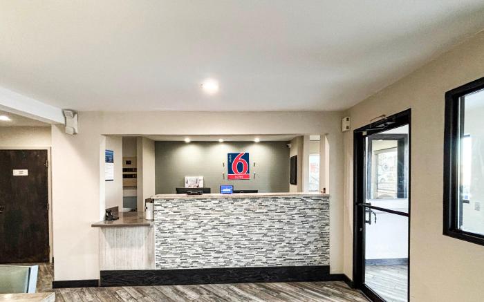 Studio 6 Suites Richland, MS / Jackson