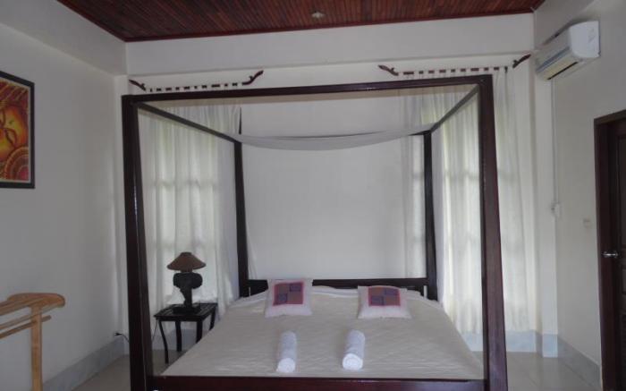 Villa Thakhek