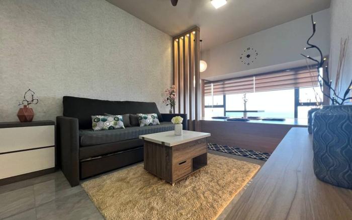 ATTIC Full Seaview Zen Family Suites [TV BOX] #58