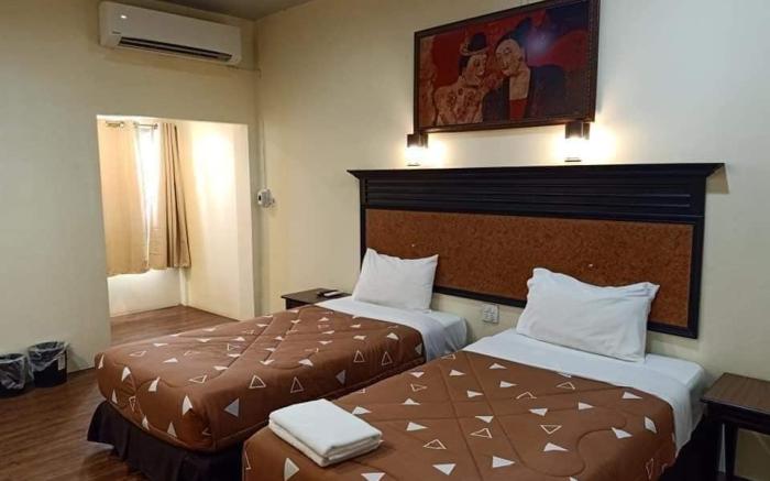 Grand Mansion Hotel