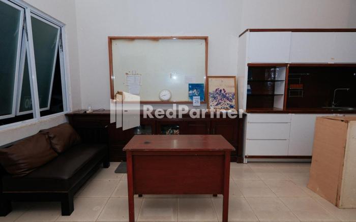 RedDoorz @ Victory Homestay Karawaci