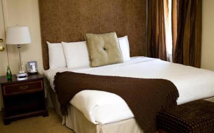Redmont Hotel Birmingham, Curio Collection by Hilton