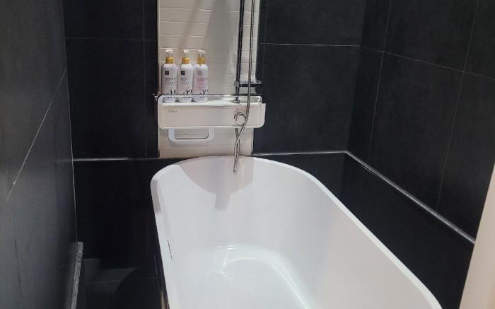 Starhills Hotel at Namdaemun Market Center