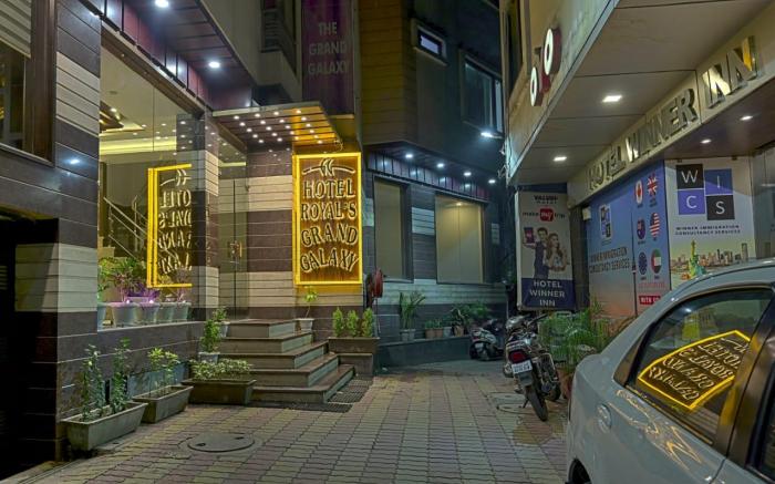 Hotel Royals Grand Galaxy