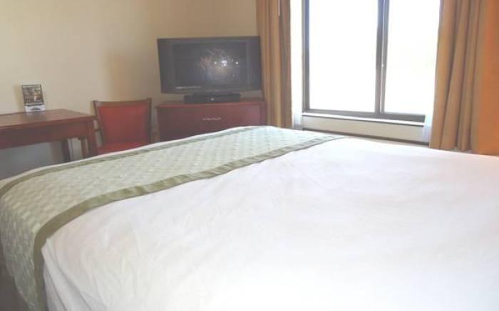 TownHouse Extended Stay Hotel Downtown