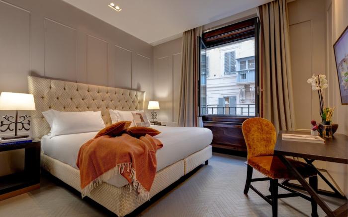 Singer Palace Hotel