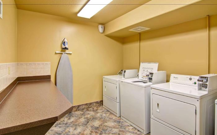 Ramada by Wyndham Ponoka