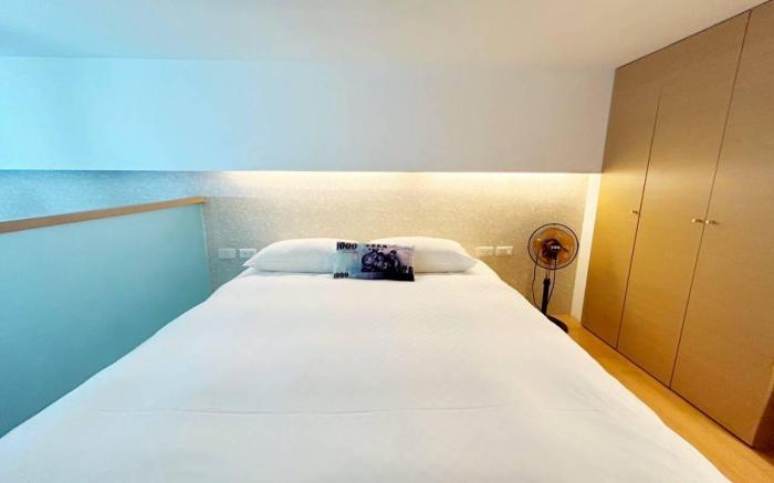 Song Song  hotspring Attic 2