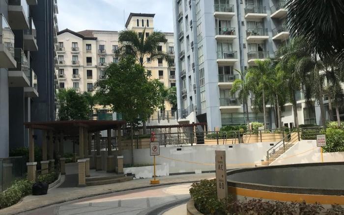 One bedroom condo infront of terminal 3