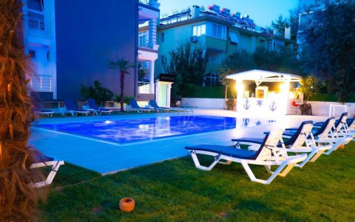 PLATANUS HOTEL