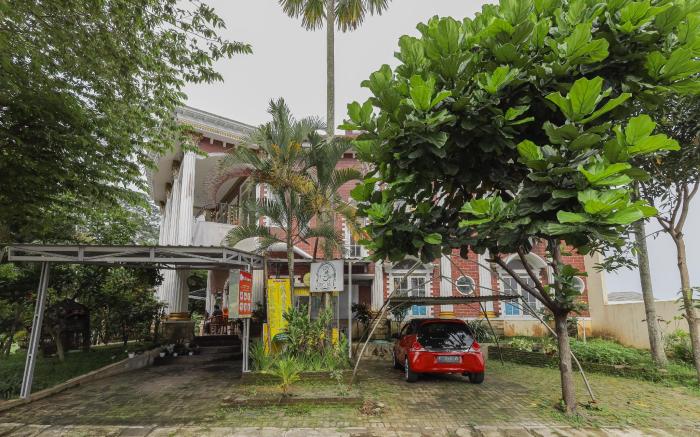 RedDoorz @ Villa Puncak Tidar