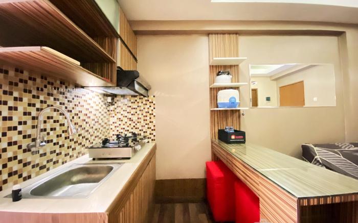 Cozy 2BR @ Gateway Ahmad Yani Cicadas By Travelio