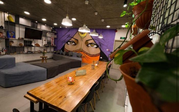 Nomads Hotel 