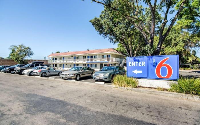 Motel 6 Stockton, CA - North
